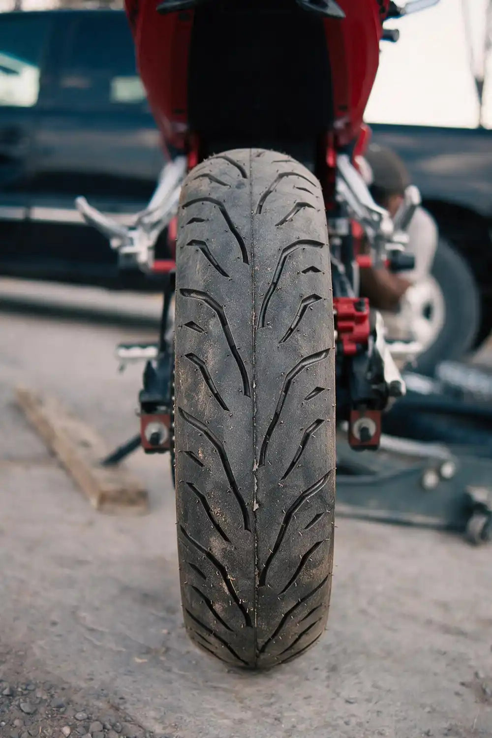 SPEAR 140/60-17 TL Llanta de moto Kov Tires + de motociclista