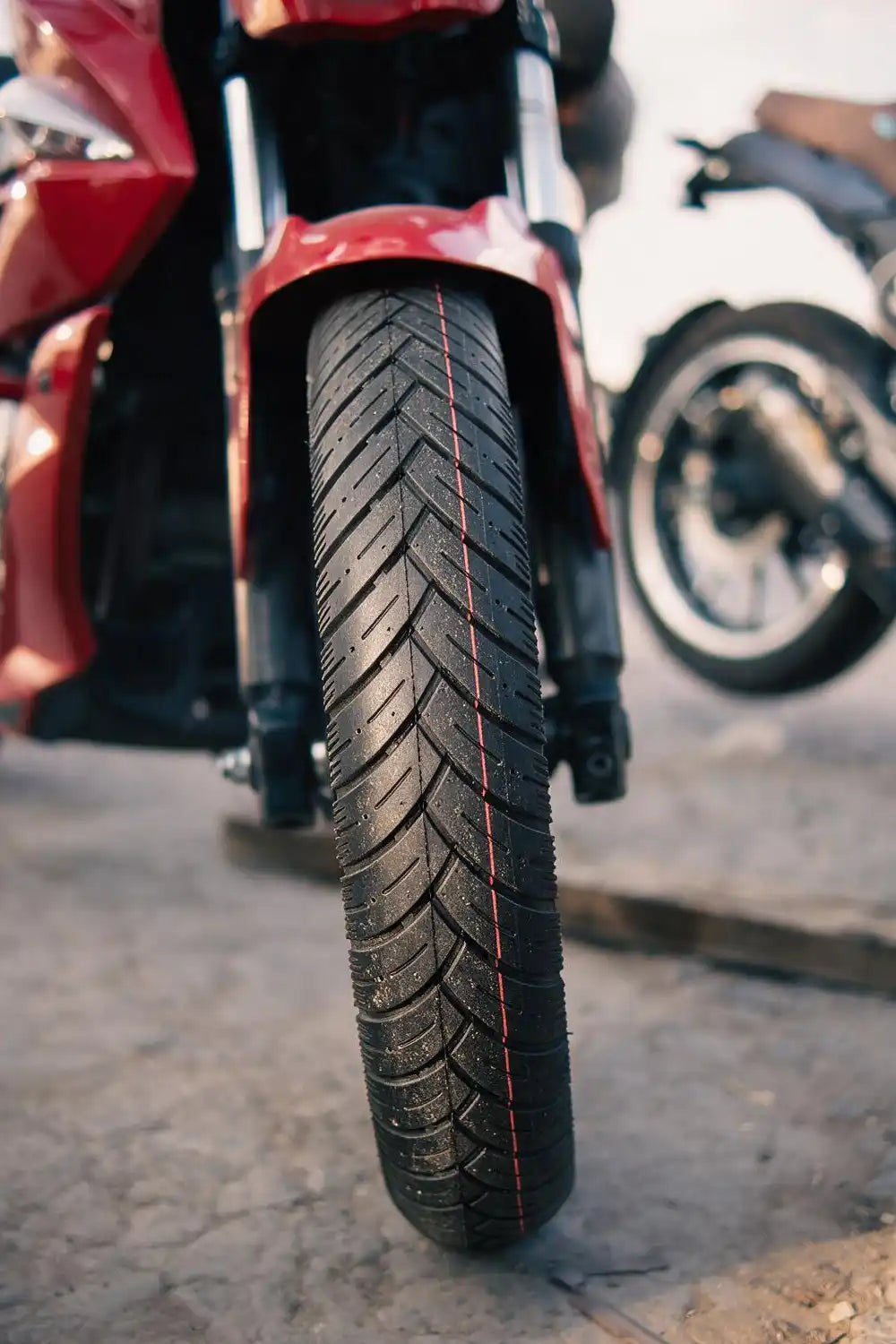 ARROW 110/80-17 TL Llanta de moto Kov Tires + de motociclista