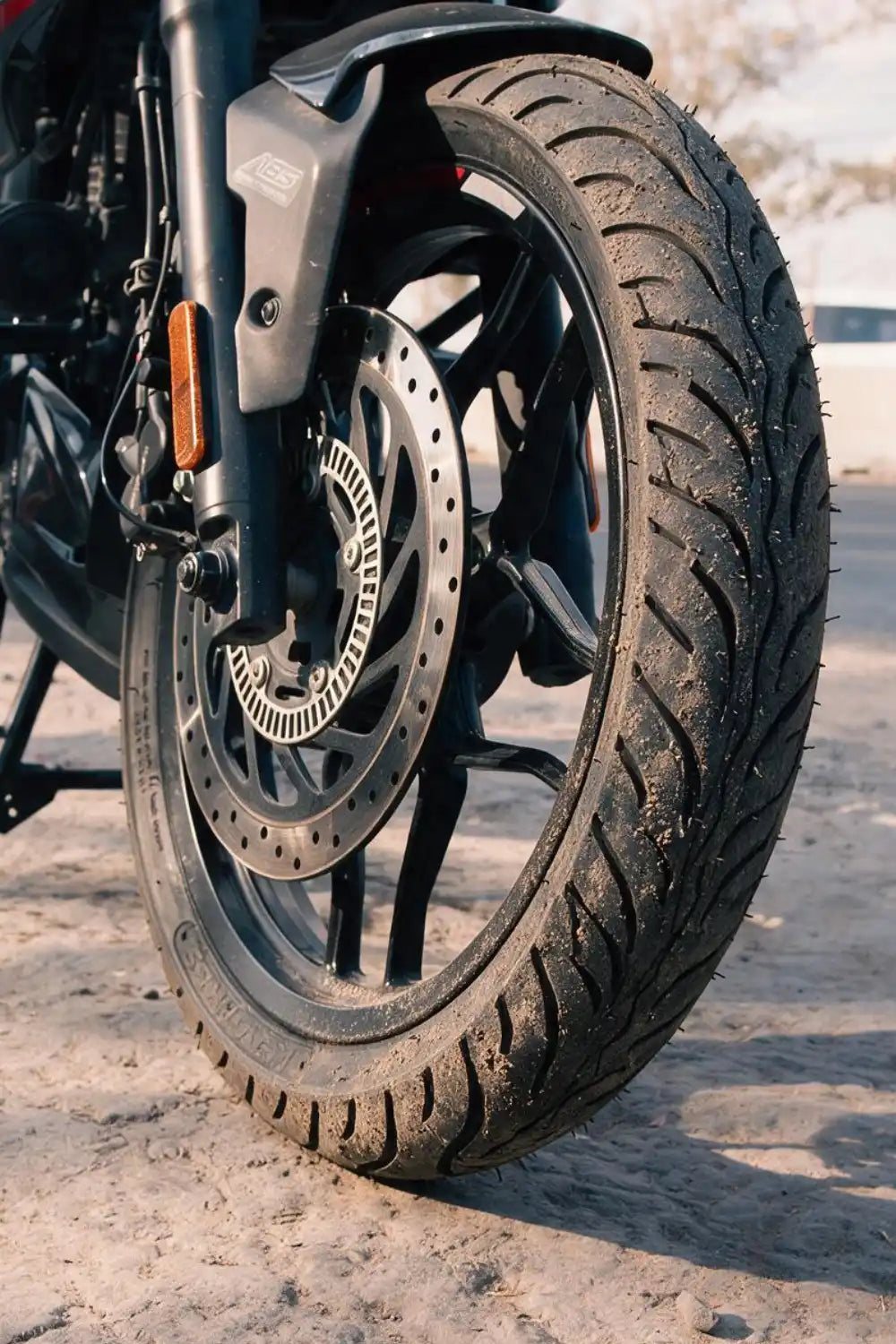 CRUSH 100/80-17 TL Llanta de moto Kov Tires + de motociclista