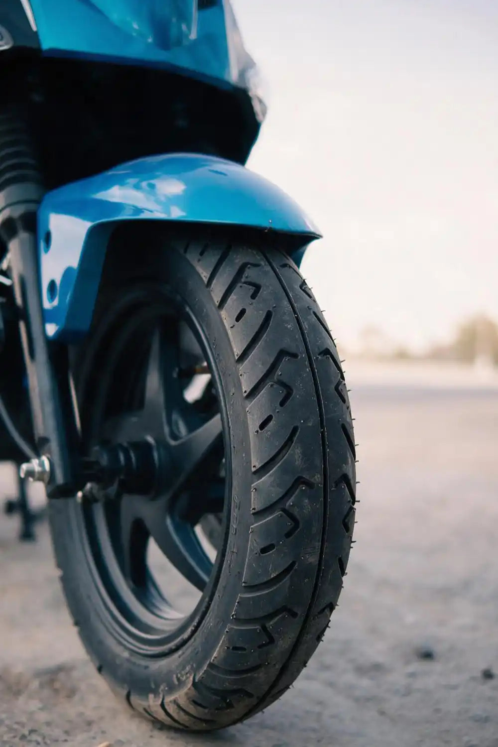 DIGIT 90/90-12 TL Llanta de moto Kov Tires + de motociclista