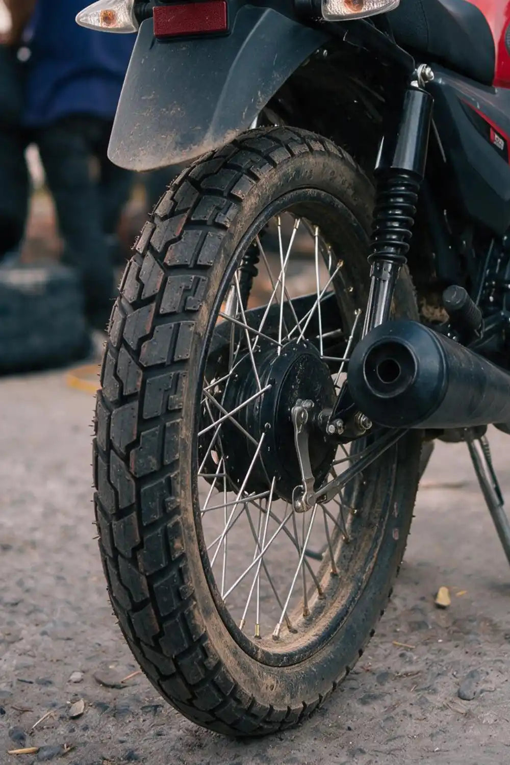 DURA GRIP 3.00-18 TT Llanta de moto Kov Tires + de motociclista