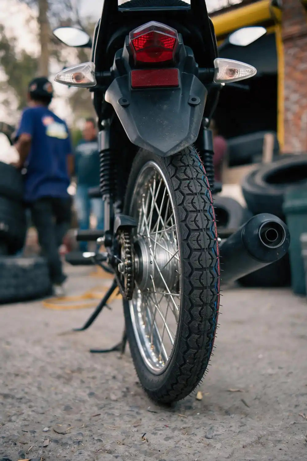 0067-ISP 3.00-17 TT Llanta de moto ISP Tires + de motociclista