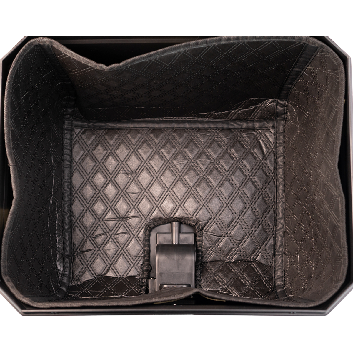 MALETERO TOP CASE BLACK CON RESPALDO 45 L Accesorios KOV + de motociclista