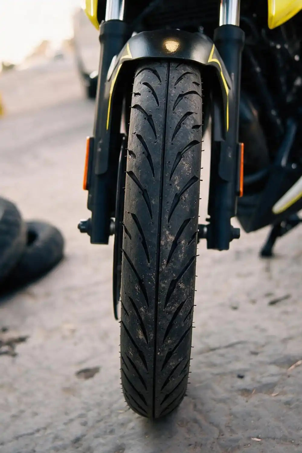 TREK 2.75-18 TL Llanta de moto Kov Tires + de motociclista